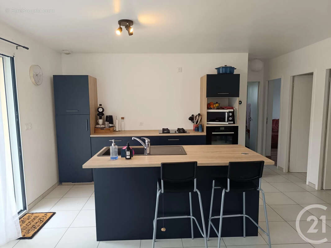 Maison 71 m² à Gours  - photo 4