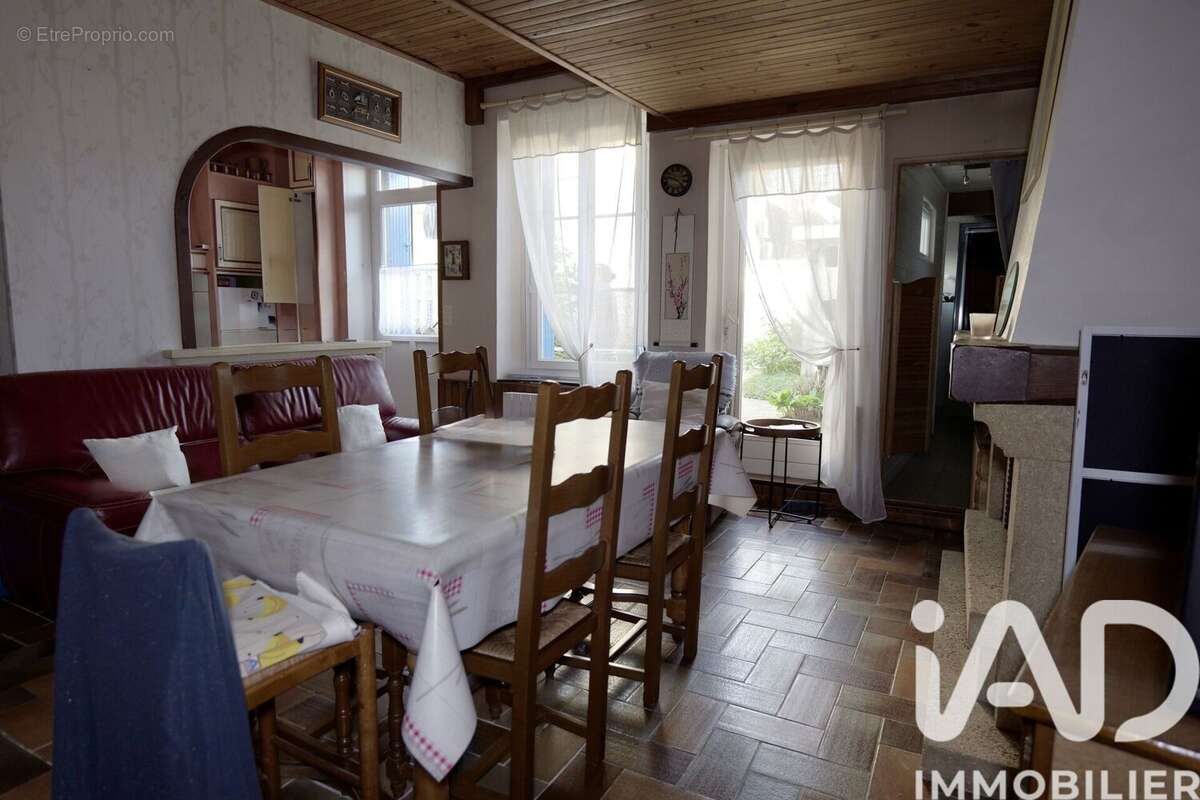 Photo 4 - Maison à BURY