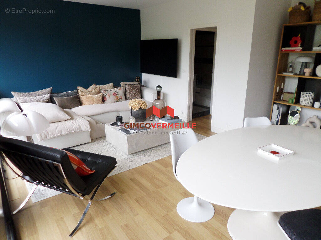 Appartement à LA CELLE-SAINT-CLOUD