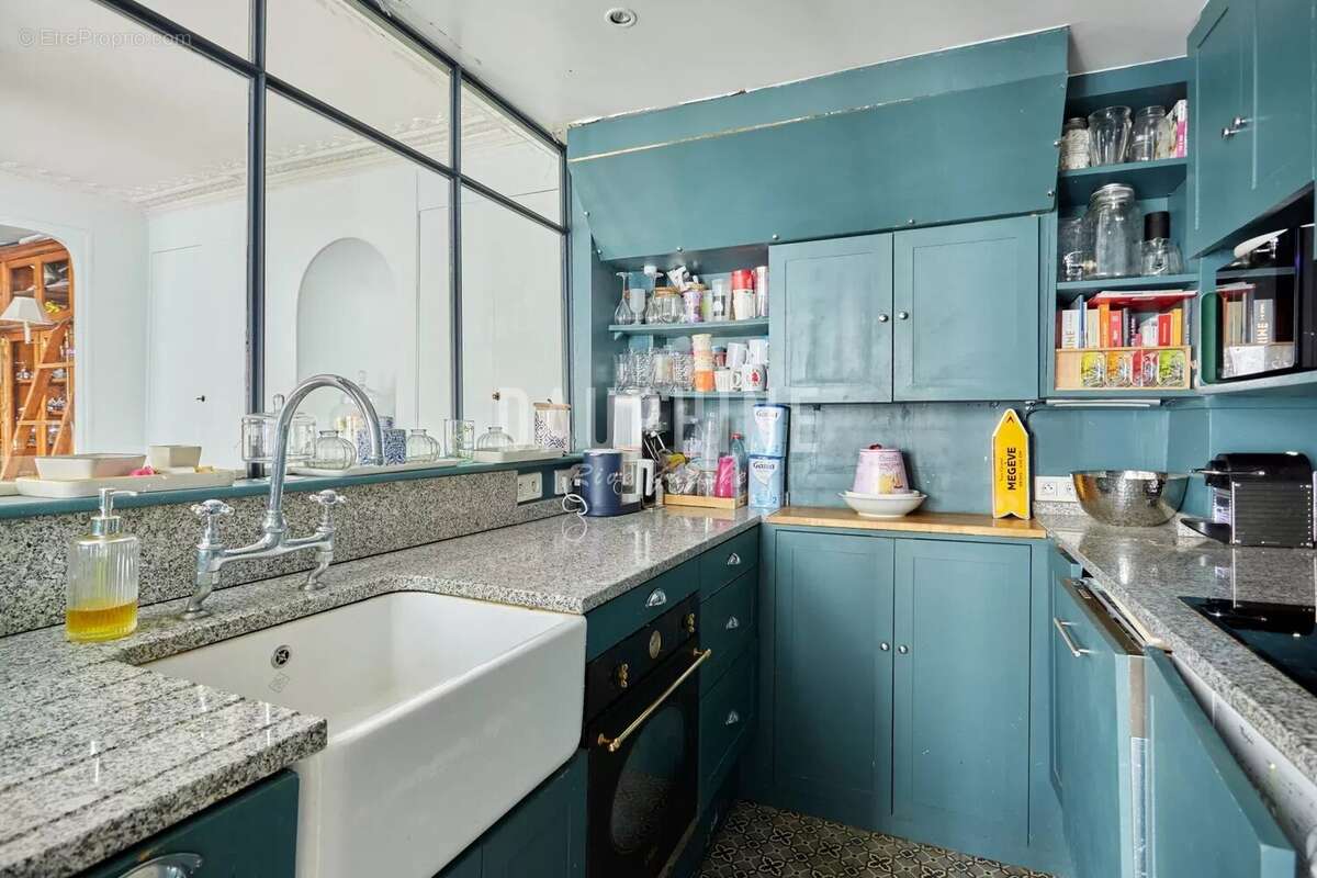 Appartement à PARIS-6E