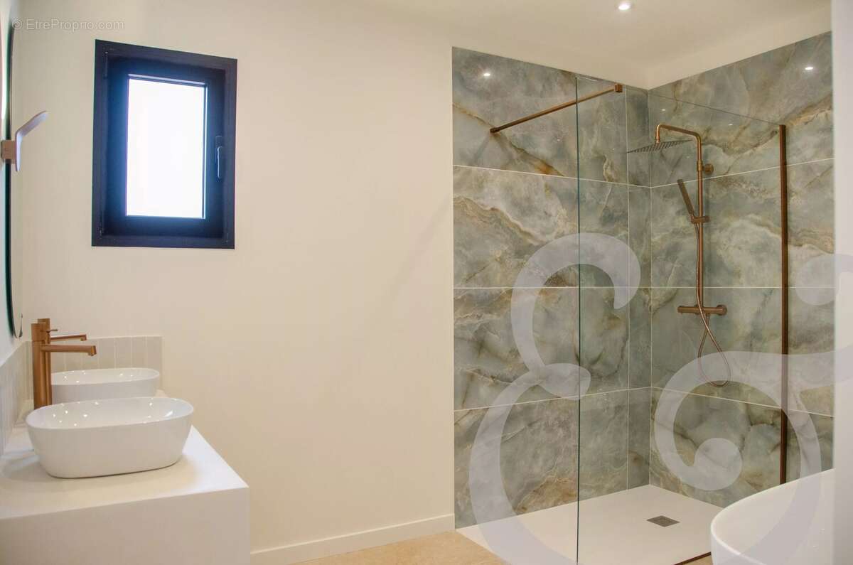 Maison à SAINT-REMY-DE-PROVENCE