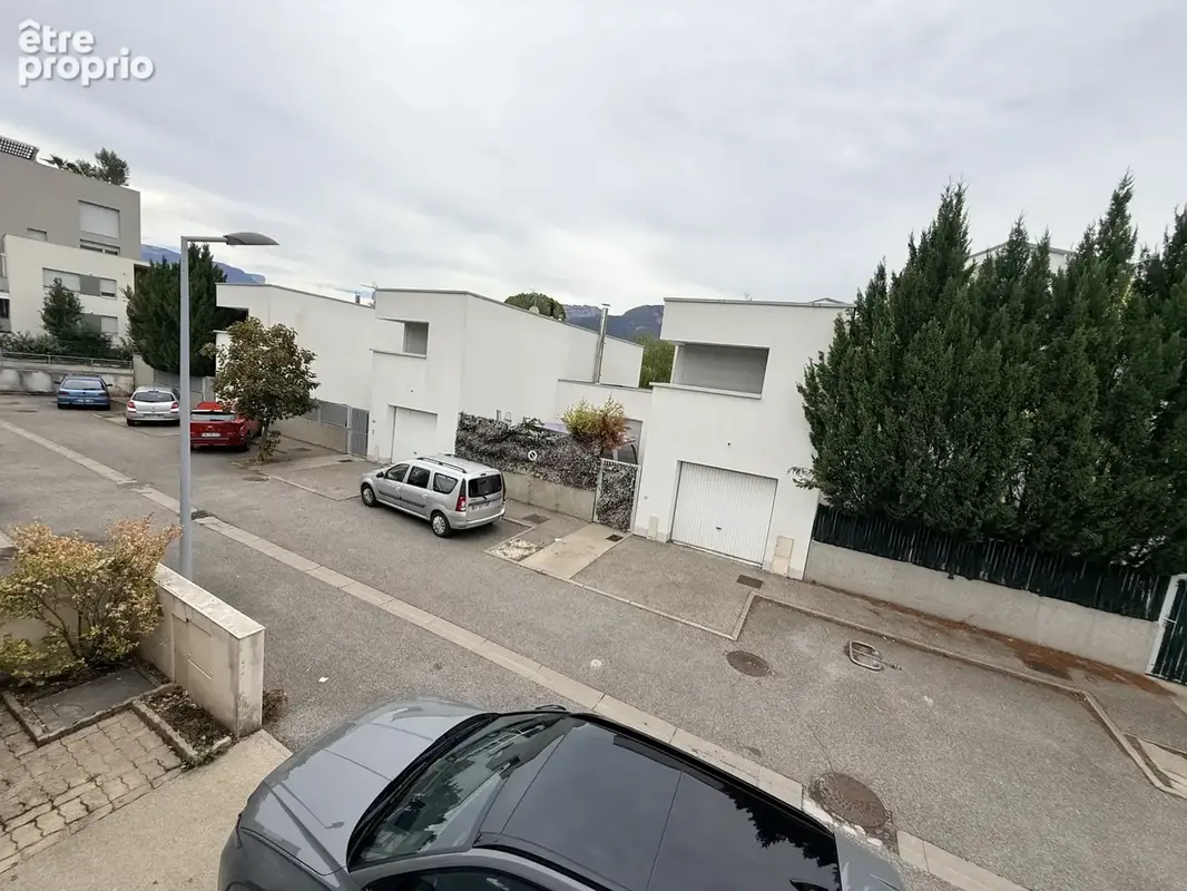 HIDRI IMMO PLUS vous propose en exclusivité une maison avec jardin, terrasses et garage à Saint-Martin-d'Hères - photo 24