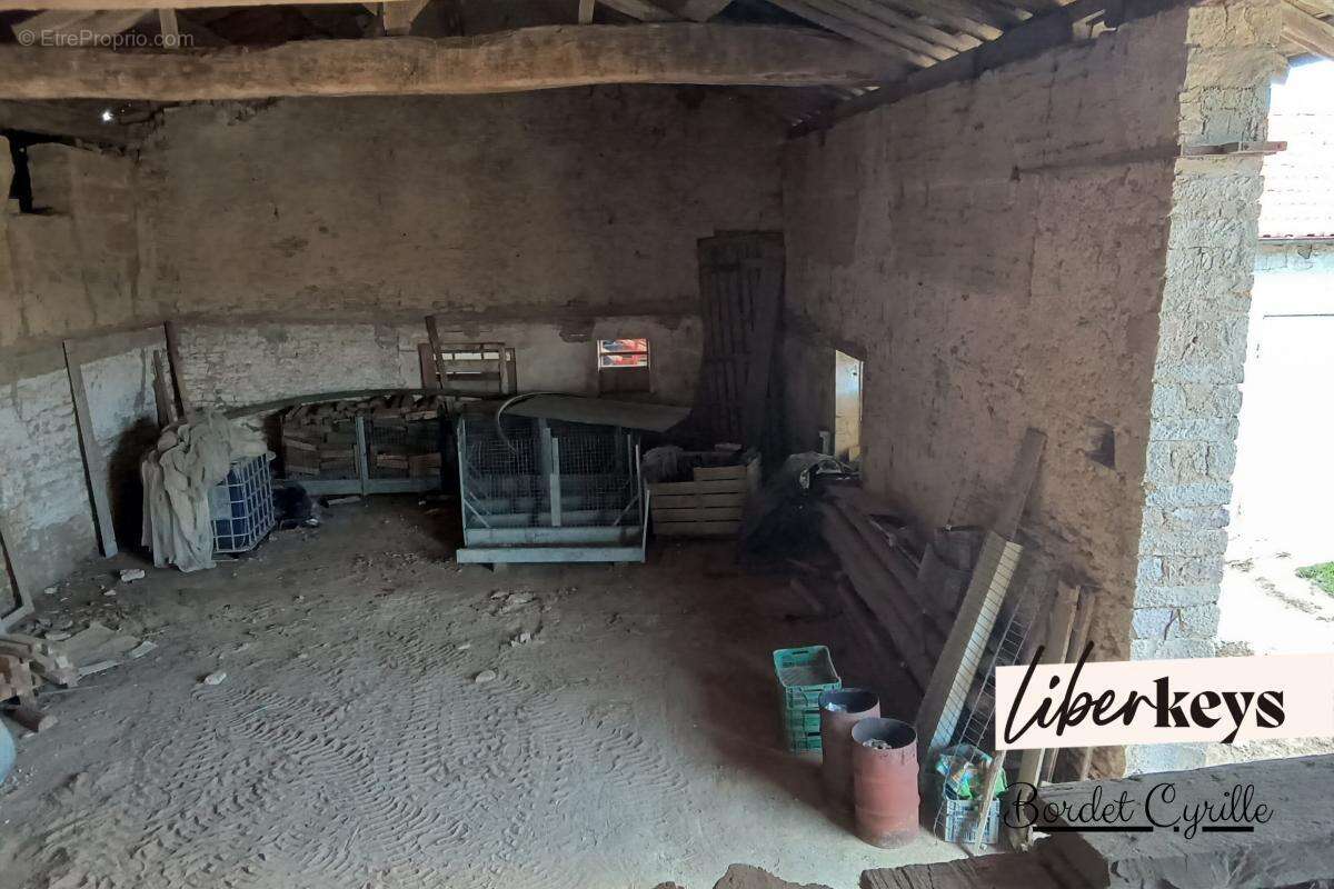 Maison à SAINT-BENIGNE