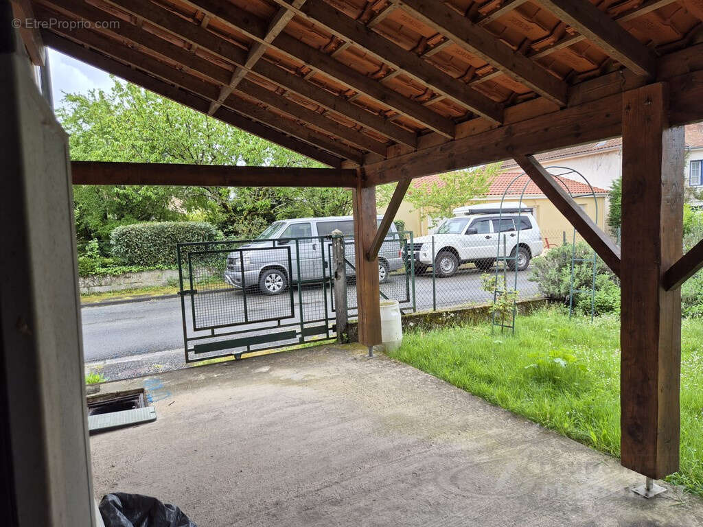 Maison à RAZAC-SUR-L&#039;ISLE