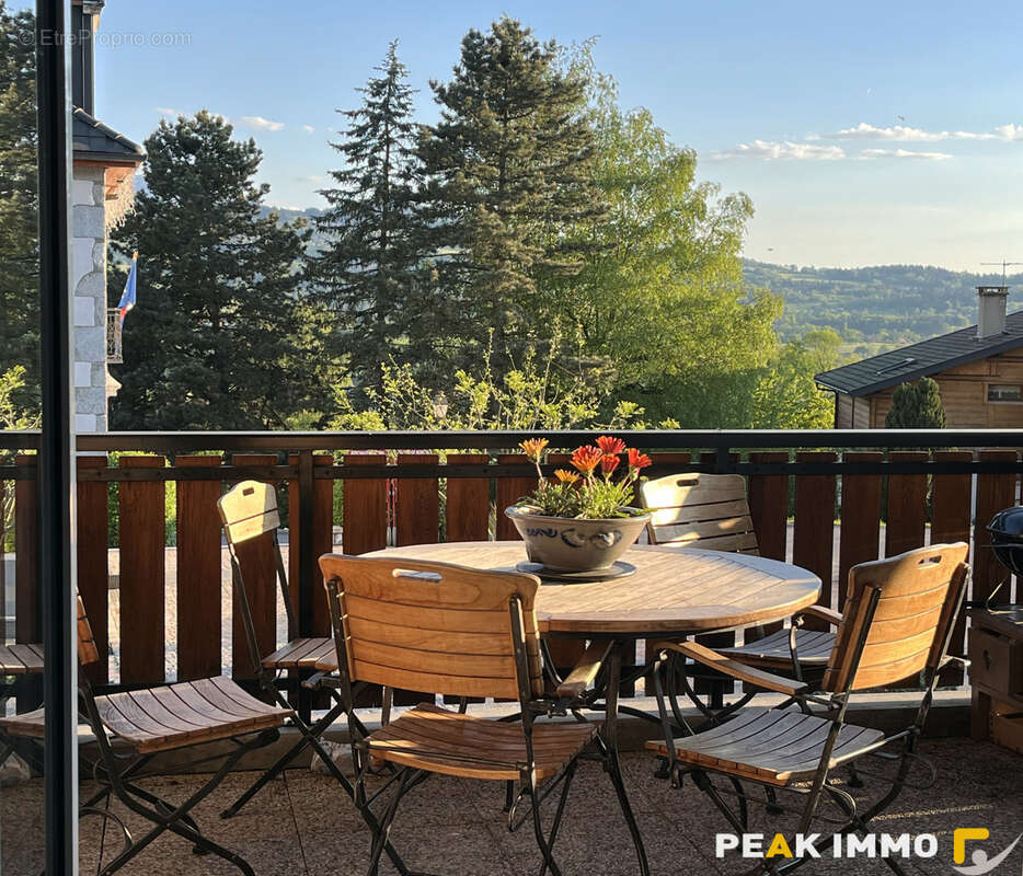 EXCLUSIVITÉ   Appartement duplex avec espace bien-être jaccuzzi spa jardin aménagé et vue montagnes à Ville-en - photo 2