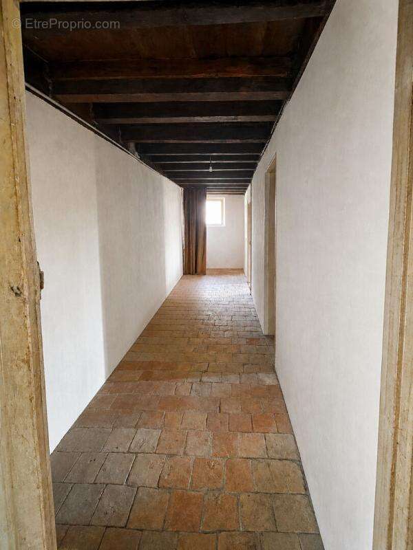 Chateaumeillant  Longère idéale pour vos projets - photo 15