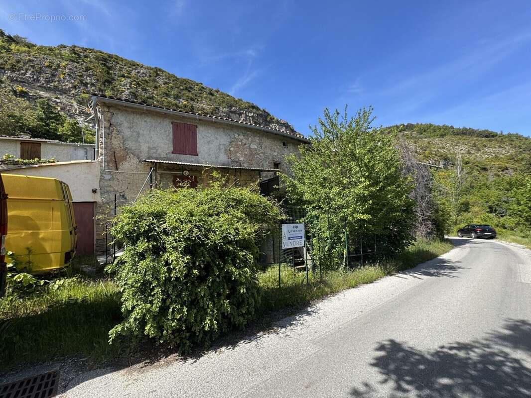Maison à CASTELLANE