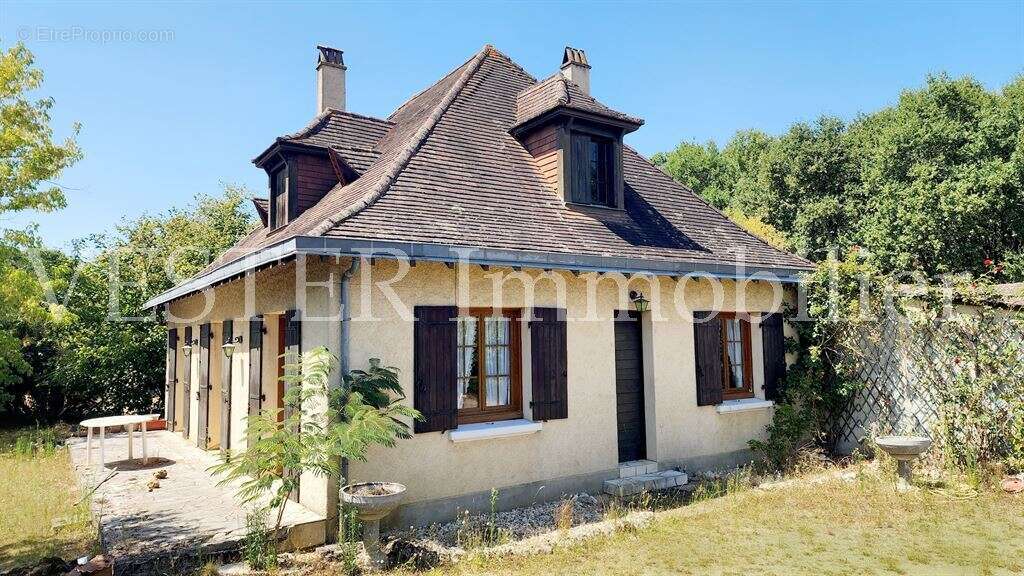 Ravissante maison 5 chambres et parc arboré de 2000m2 à Montpon Menesterol - photo 2