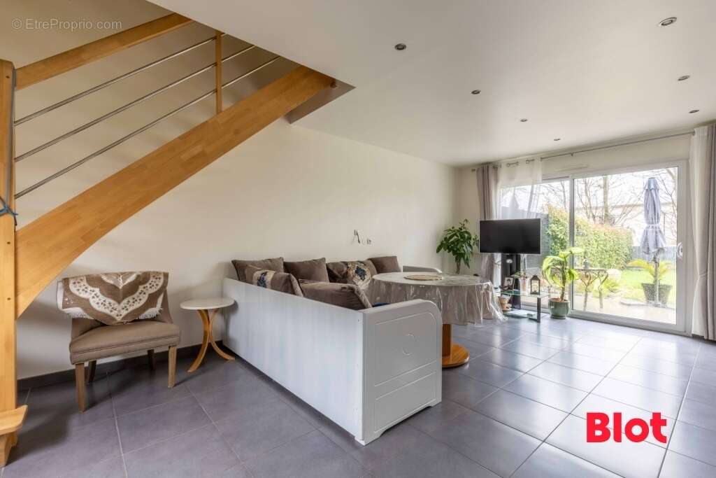 Maison à CORPS-NUDS