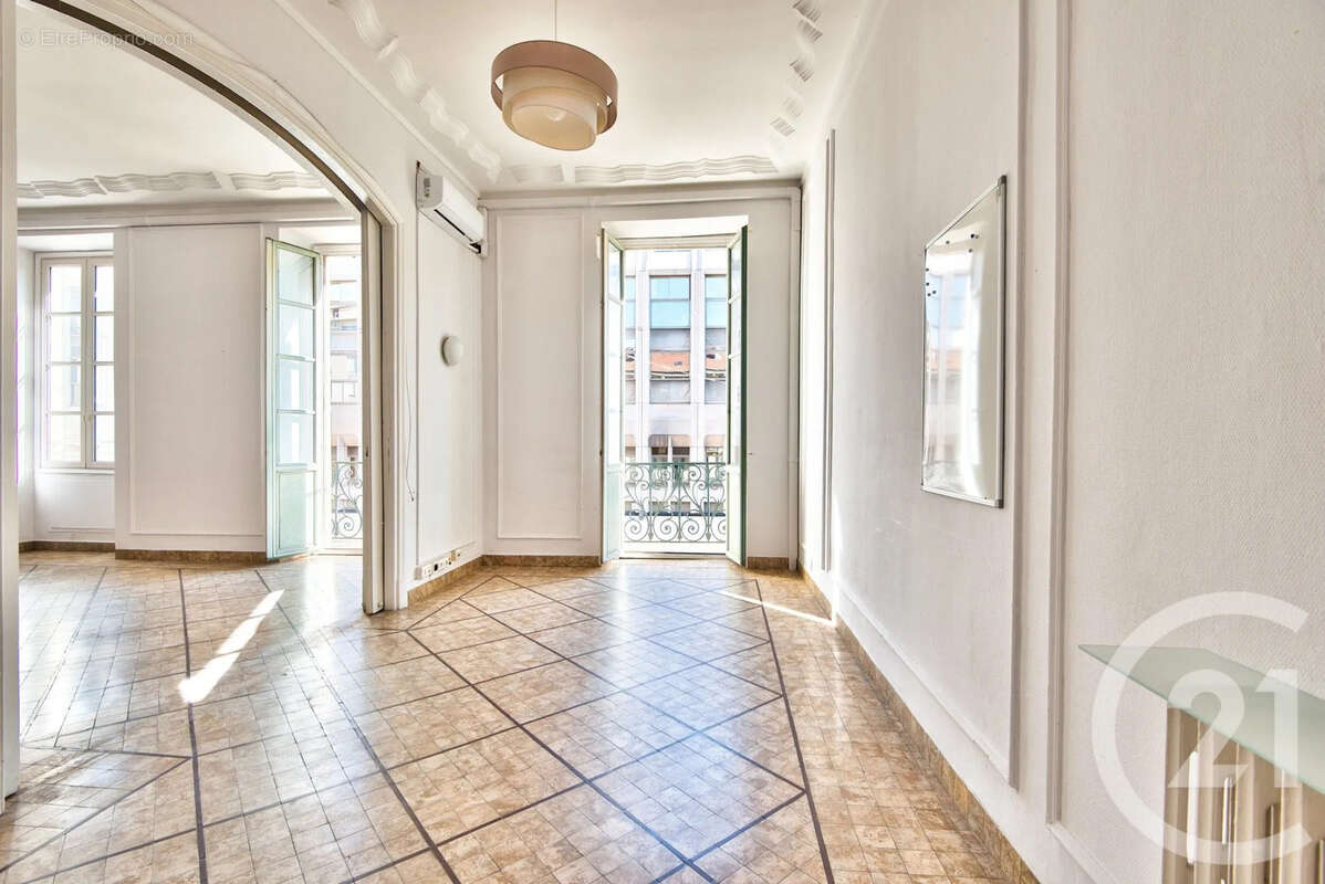 Appartement à NICE