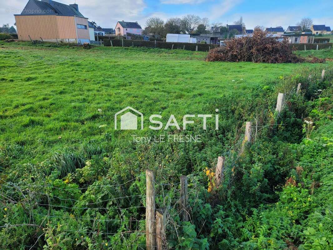 Photo 4 - Terrain à SAINT-BARNABE