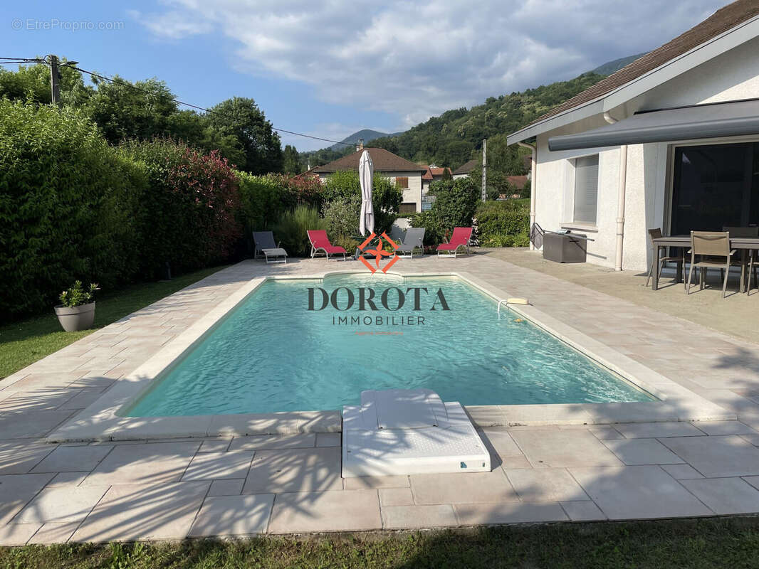 Maison à VAULNAVEYS-LE-HAUT