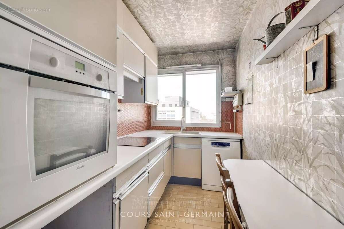 Appartement à PARIS-15E