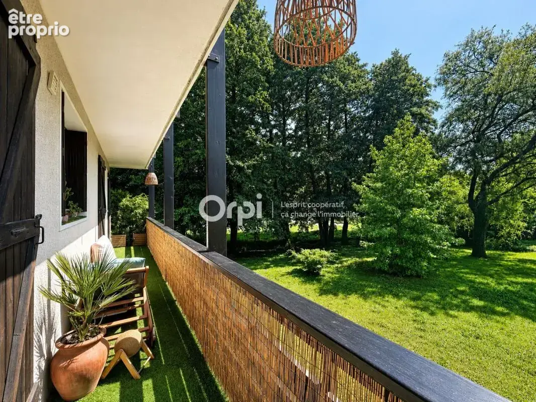 Appartement à GRIGNON