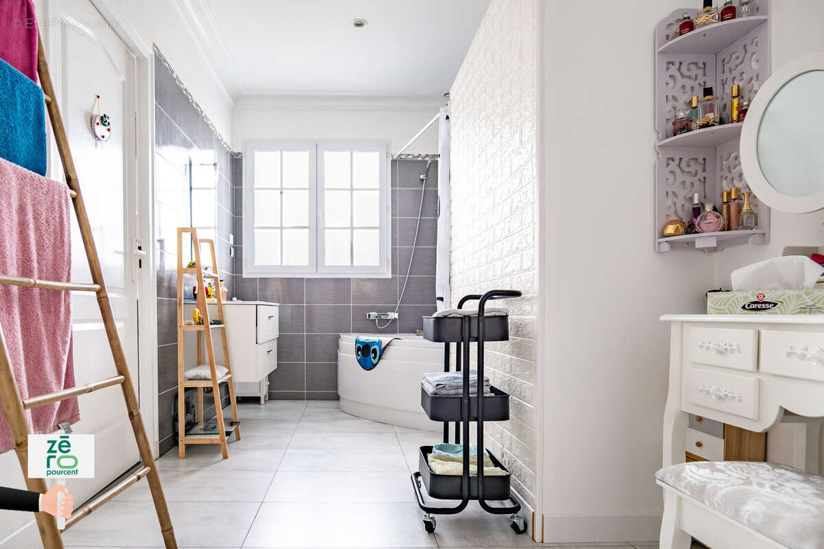 Maison à LA CHAPELLE-ACHARD