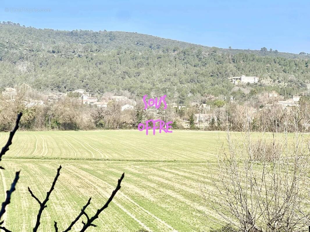 Appartement à FORCALQUEIRET