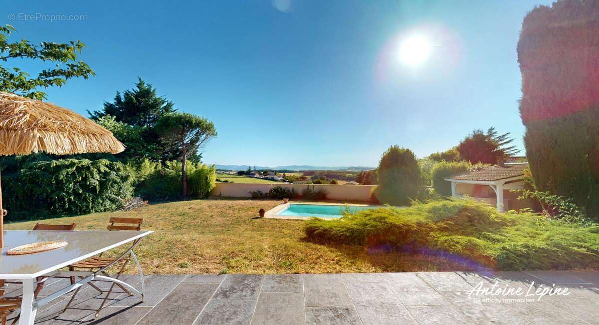 Maison 195 m² à Lachassagne  - photo 6