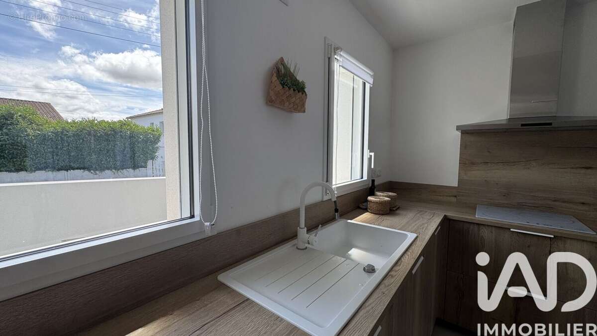 Maison 150 m² à Rochefort  - photo 8