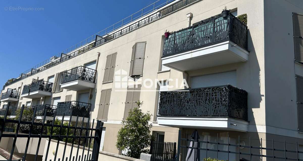 Appartement à PONTAULT-COMBAULT