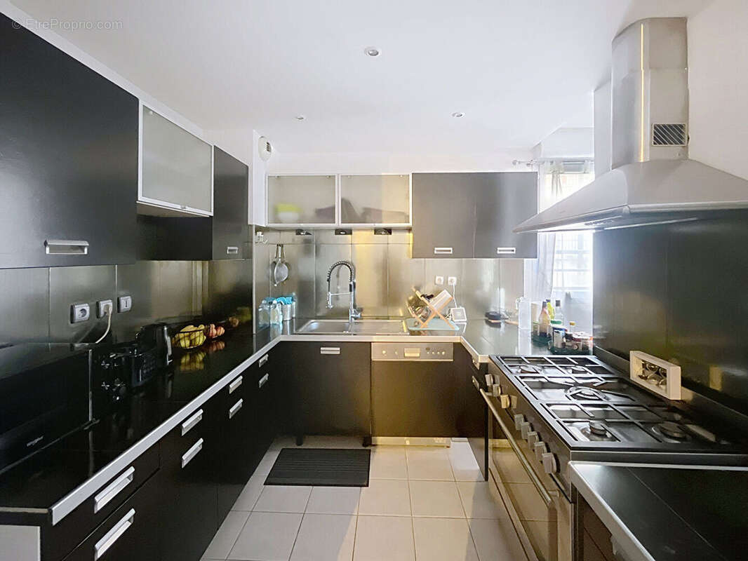 Appartement à MARSEILLE-14E