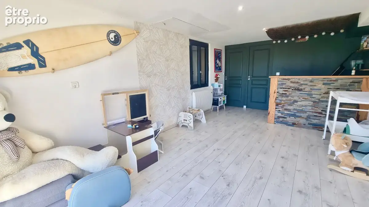 VERTAIZON / Maison de plain-pied 130 m² - 3 chambres - Proche Pont-du-Château ! - photo 9