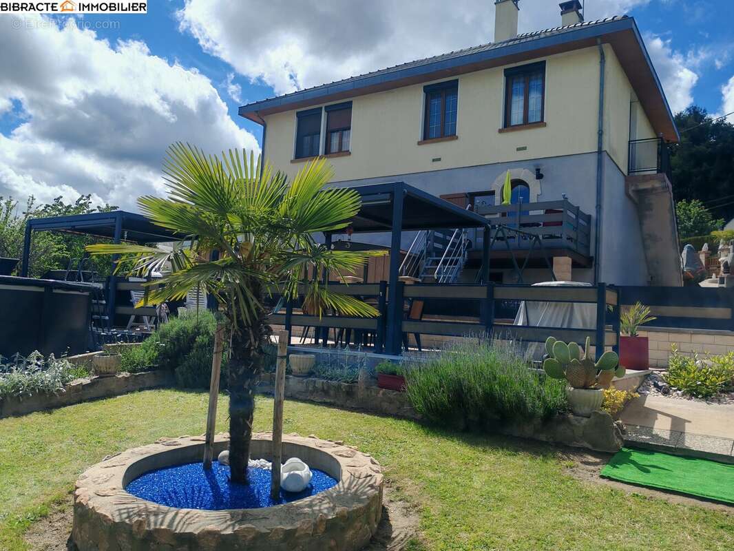 Maison à LUZY