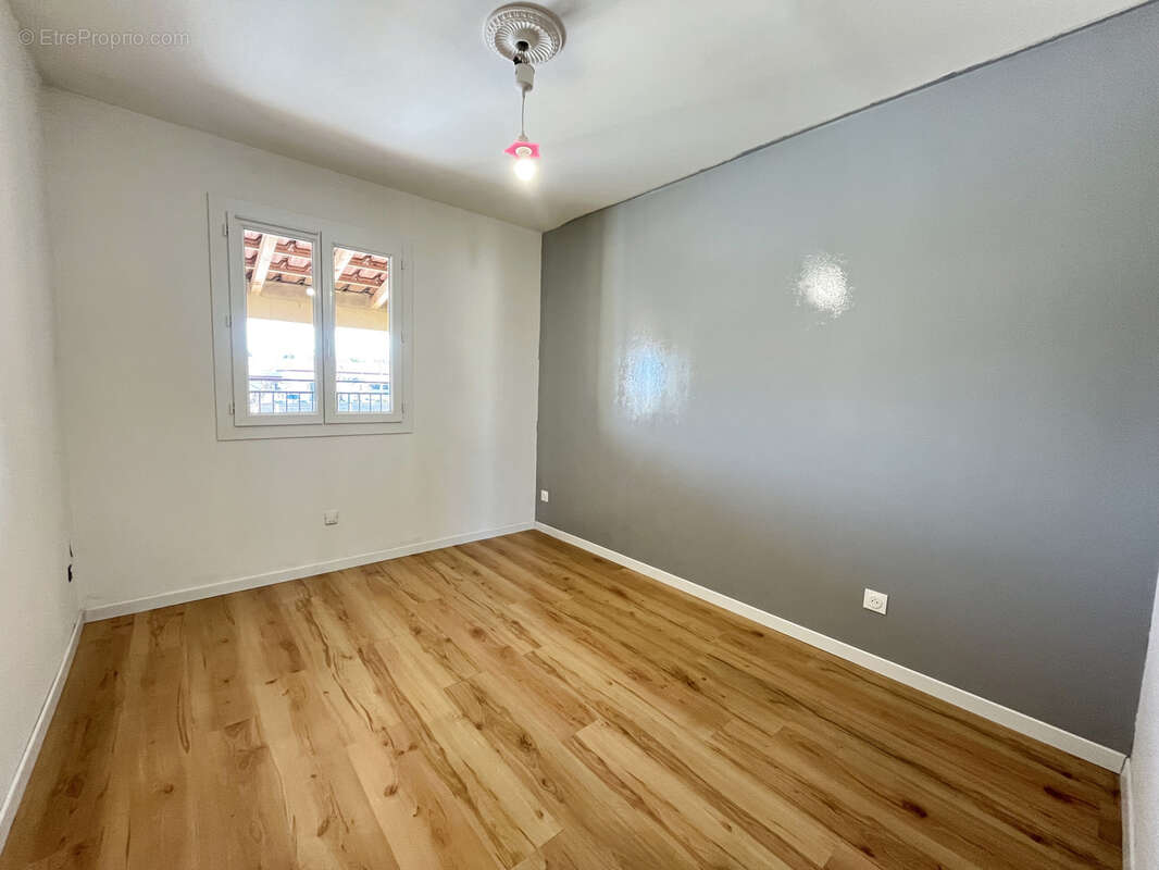 Appartement à SAINT-MAXIMIN-LA-SAINTE-BAUME