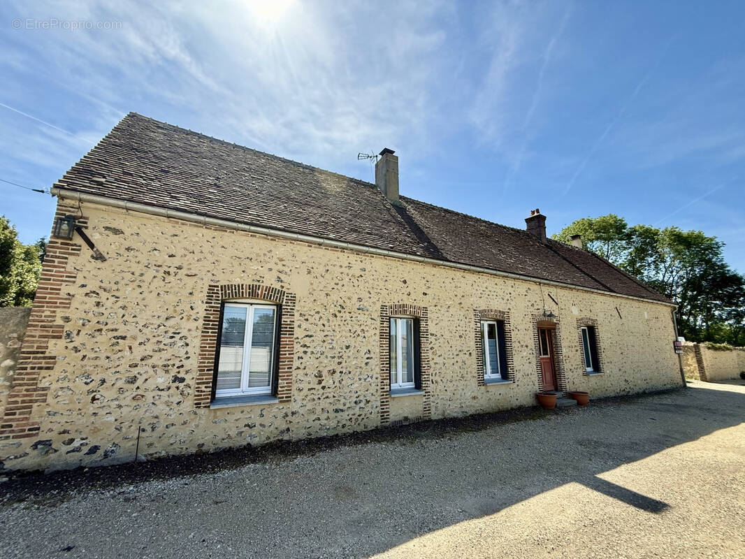 Maison à LA LOUPE