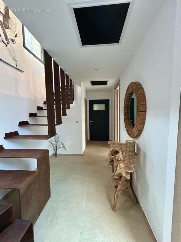 Maison à CARRY-LE-ROUET