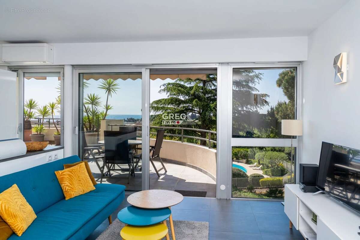 Appartement à VILLENEUVE-LOUBET
