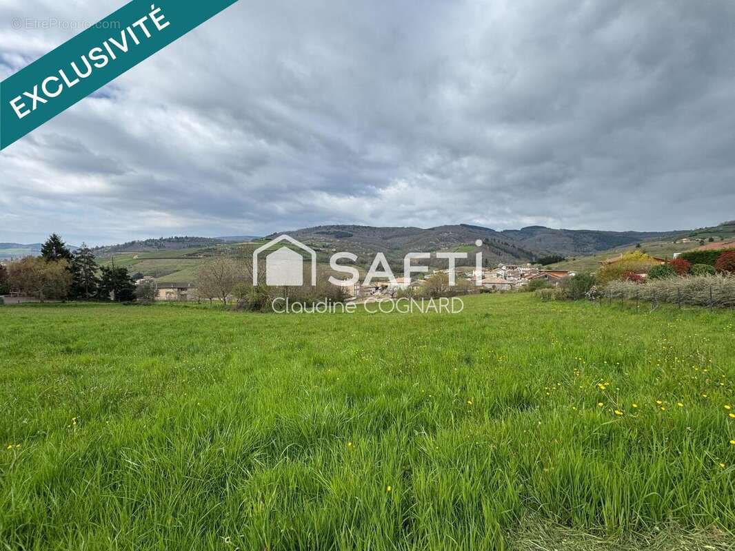 Terrain 600 m² à Jullie  - photo 2