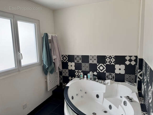 Maison à GUEMENE-PENFAO