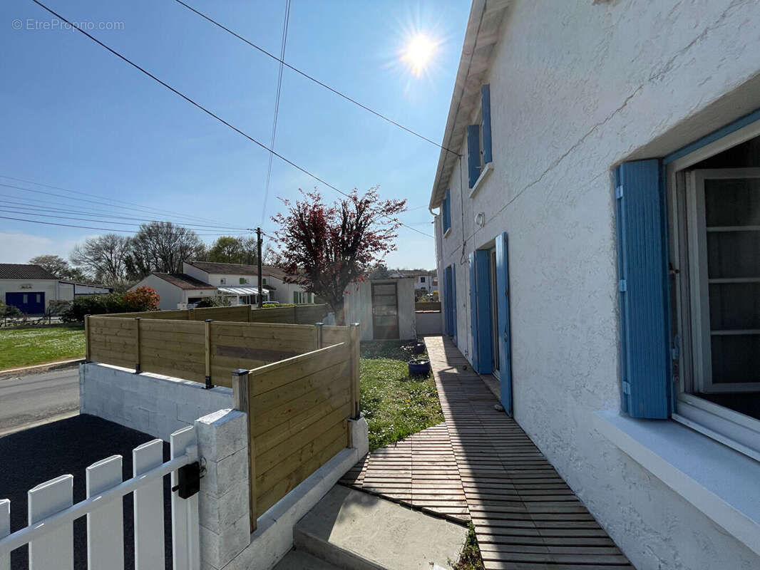 Appartement à BREUILLET