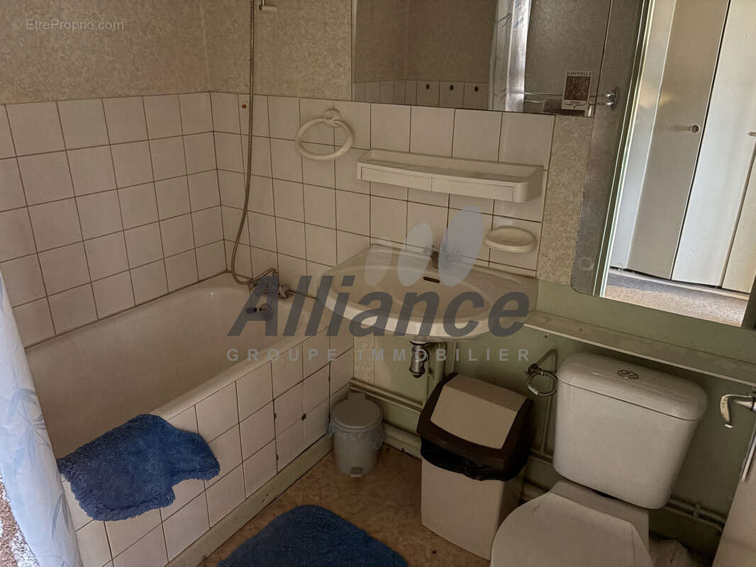 Appartement à SAINT-LOUP-SUR-SEMOUSE