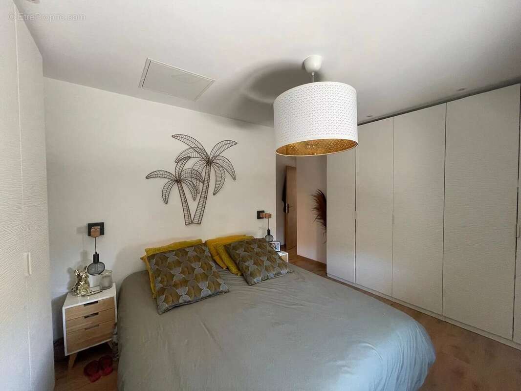 Maison à GARRIGUES-SAINTE-EULALIE