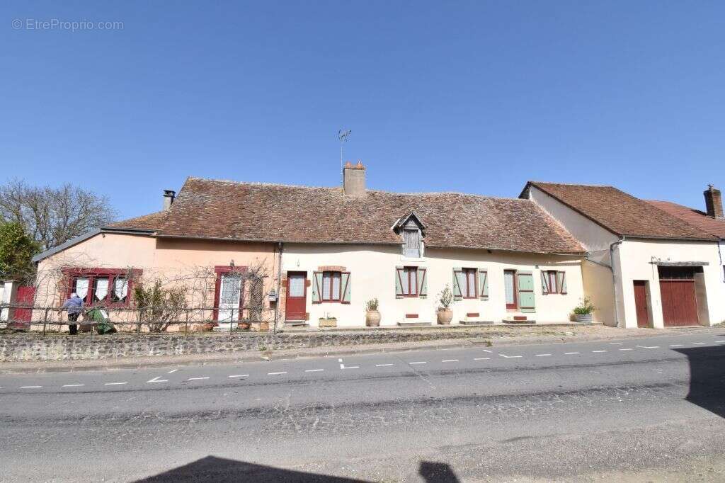 Maison à SURY-ES-BOIS