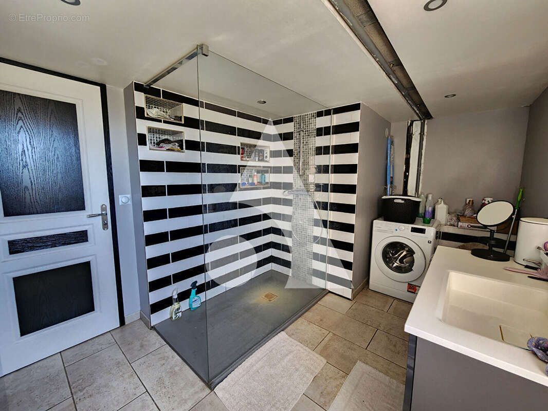 Maison à SAINT-BERAIN-SOUS-SANVIGNES