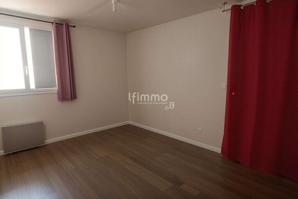 Appartement à IVRY-SUR-SEINE