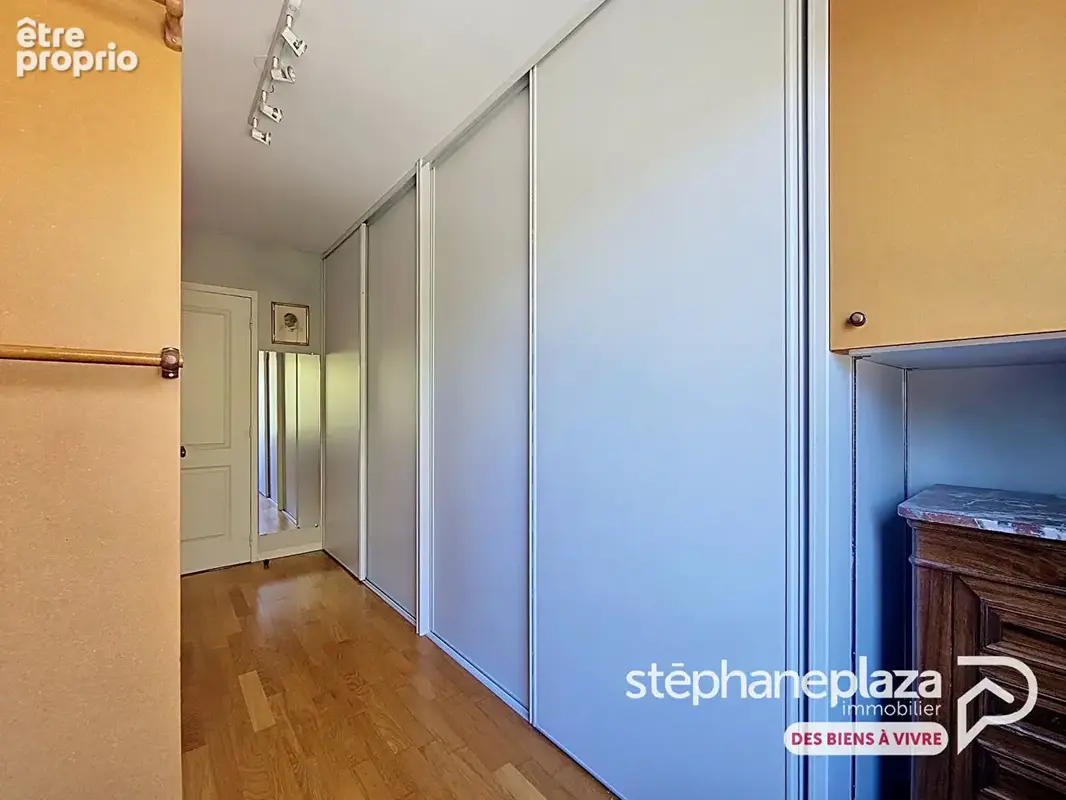 Appartement Bourg En Bresse 5 pièce(s) 117 m2 - photo 4