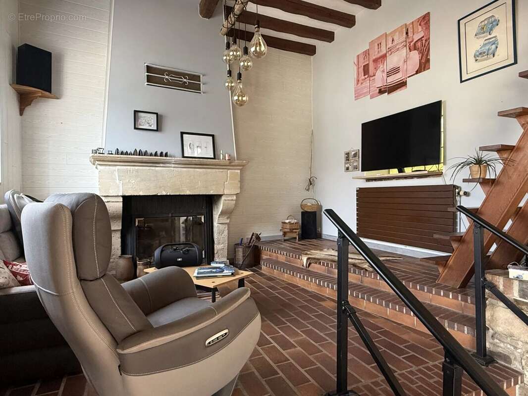 Longère de caractère – 5 chambres – 163 m² – Villeblevin - photo 4