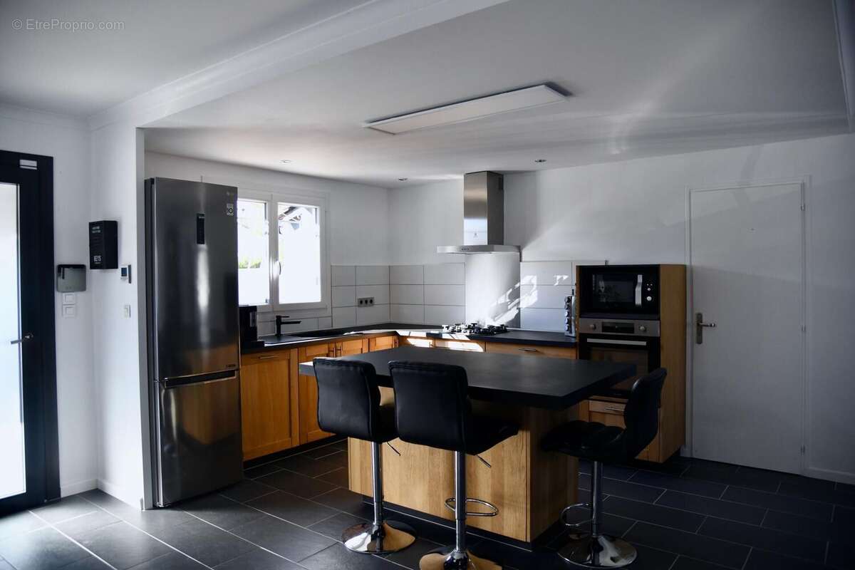 Photo 4 - Maison à JONQUIERES-SAINT-VINCENT