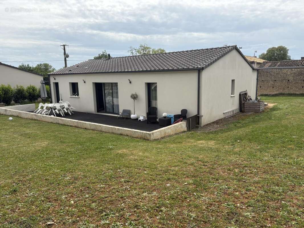 Maison à CELLES-SUR-BELLE