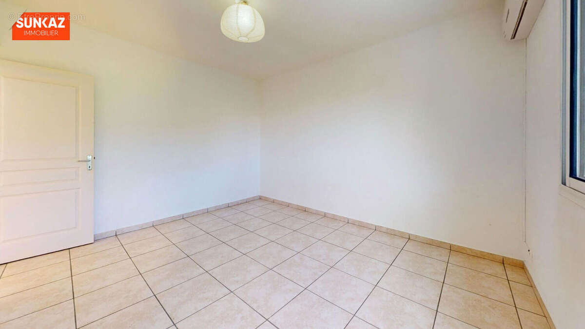 Maison à L'ETANG-SALE