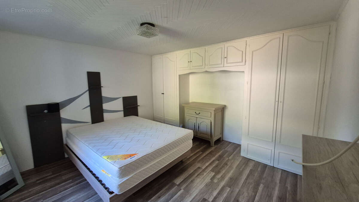 Maison à BESSUEJOULS