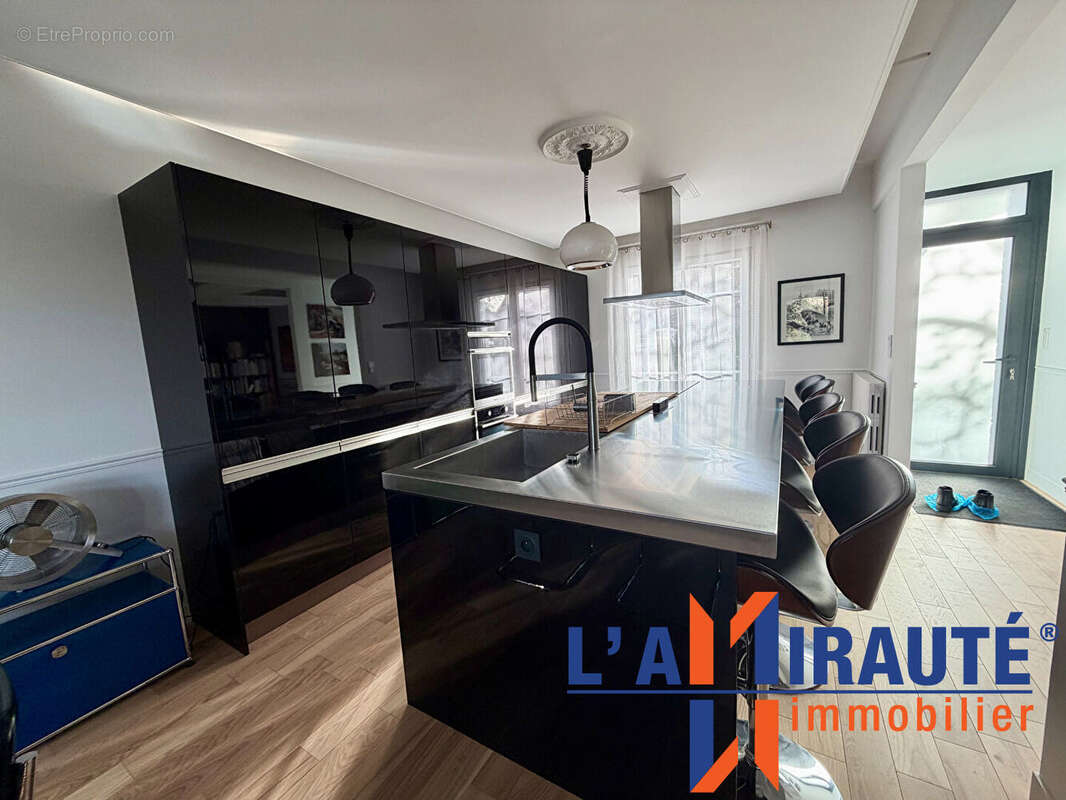 Maison à SARTROUVILLE