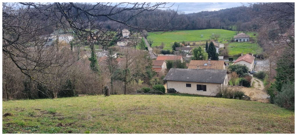 Terrain à CHAPONNAY