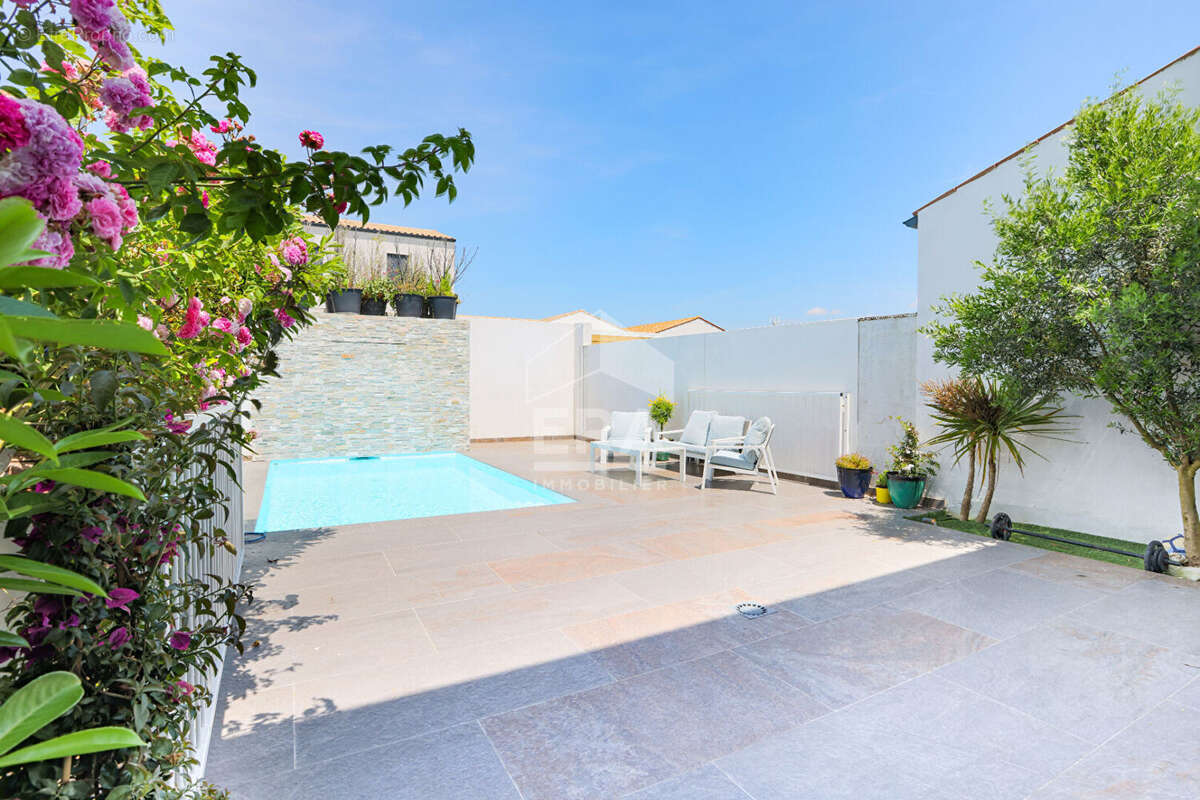 Maison à SAINT-XANDRE