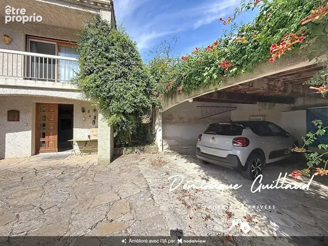 Nîmes-Villa  280 m² 7-pièces sur terrain de 3000 m² - photo 14