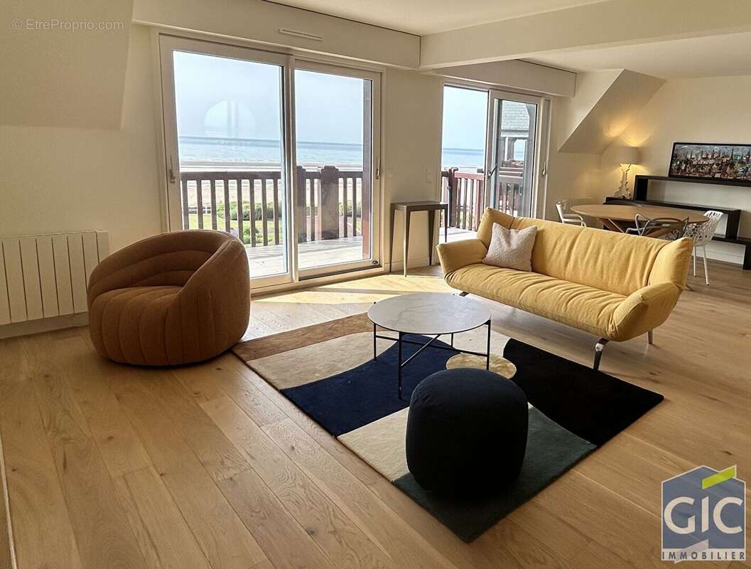 Appartement à DEAUVILLE