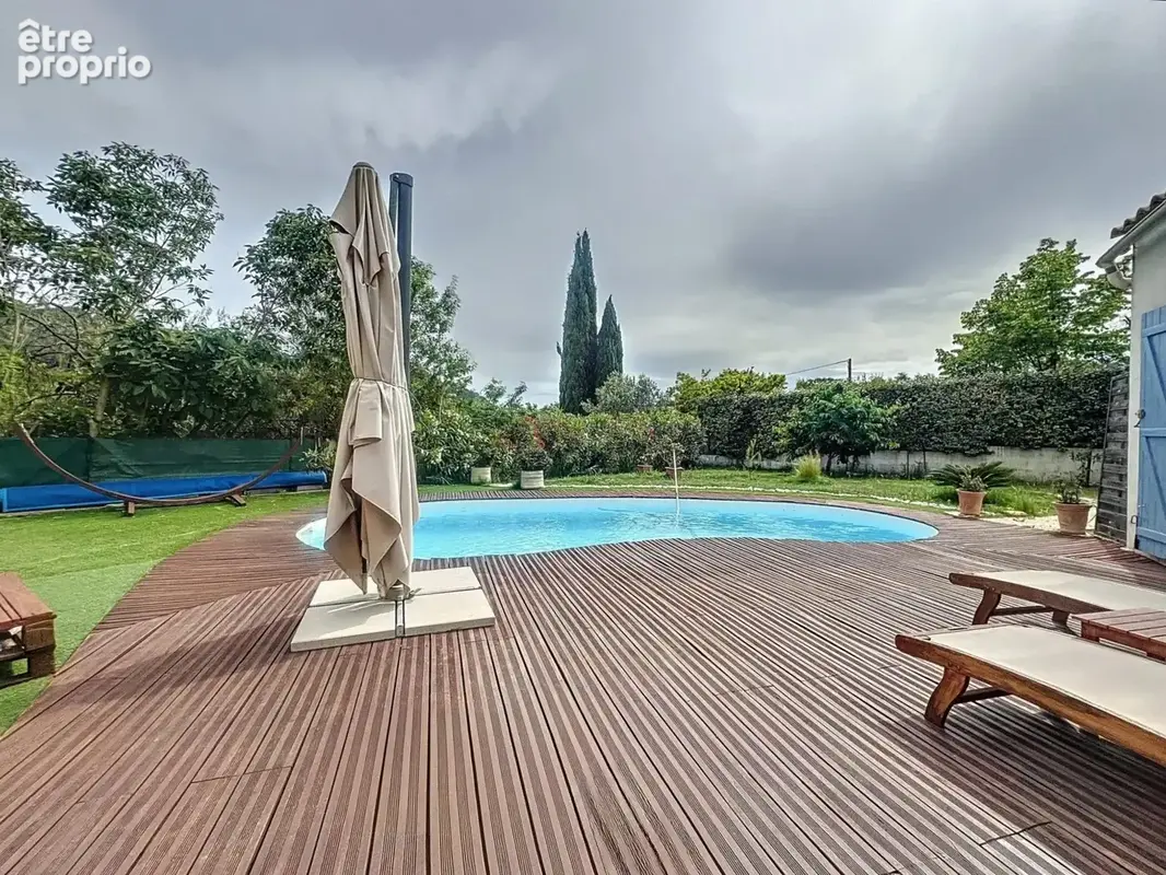 Maison 6 pièces 150 m² à vendre à Le Castellet (83330) - photo 2